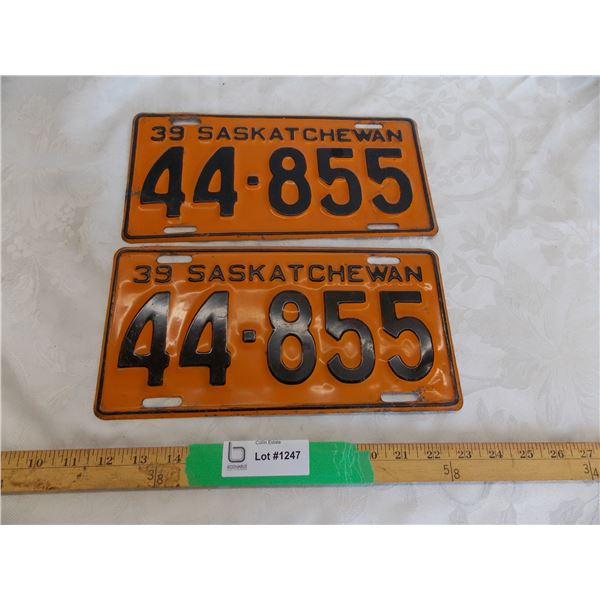 1939 Sask License Plate – matching pair