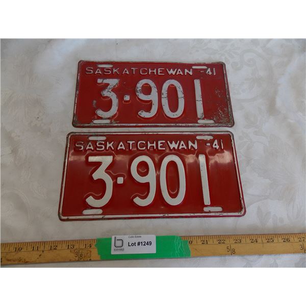 1941 Sask License Plate – matching pair