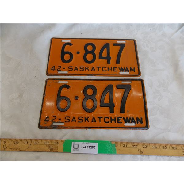 1942 Sask License Plate – matching pair
