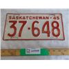 Image 1 : 1945 Sask License Plate - #37-648 (really good condition)