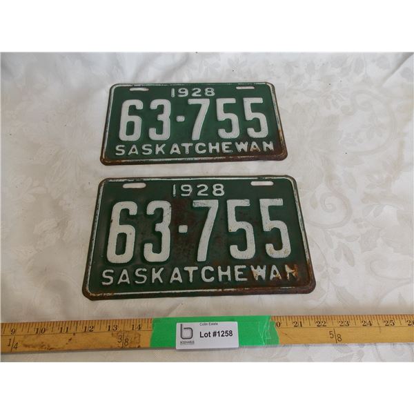 1928 matching pair of Sask License Plates