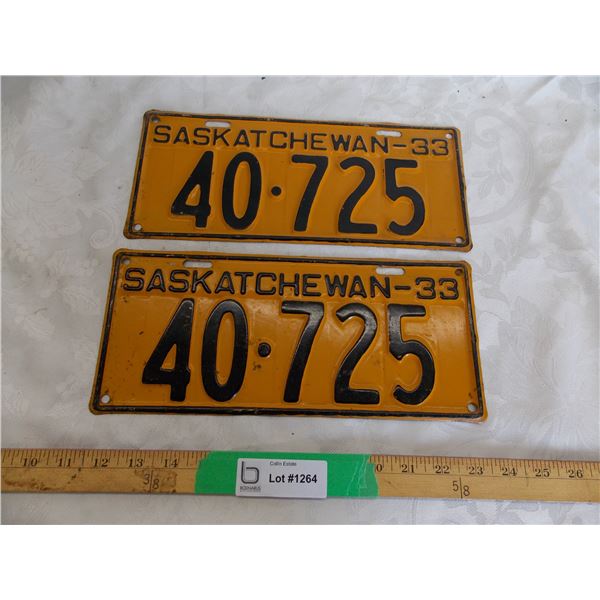 1933 matching pair of Sask License Plates