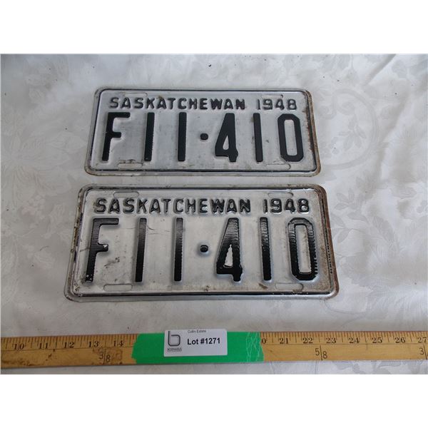 (2) 1948 matching pair of (Farm) Sask License Plates – really good