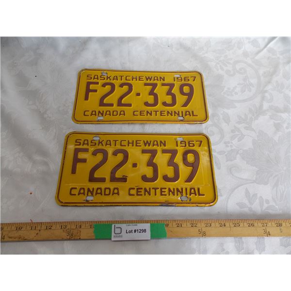 (2) 1967 (Matching Pair) of Sask (Farm) license plates