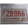 Image 2 : (2) 1971 (Matching Pair) of Sask (Farm) license plates