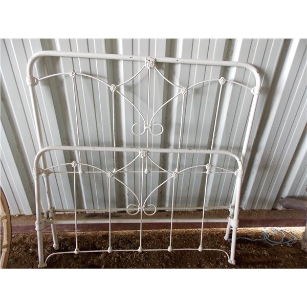 Antique cast iron bed frame (no support connecting the head /end )