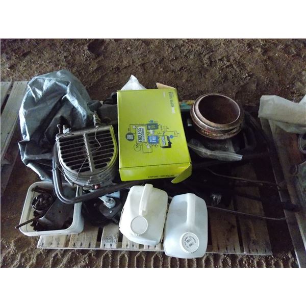 Pallet of old car parts + misc