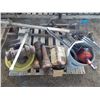 Image 1 : Pallet with antique pump + misc