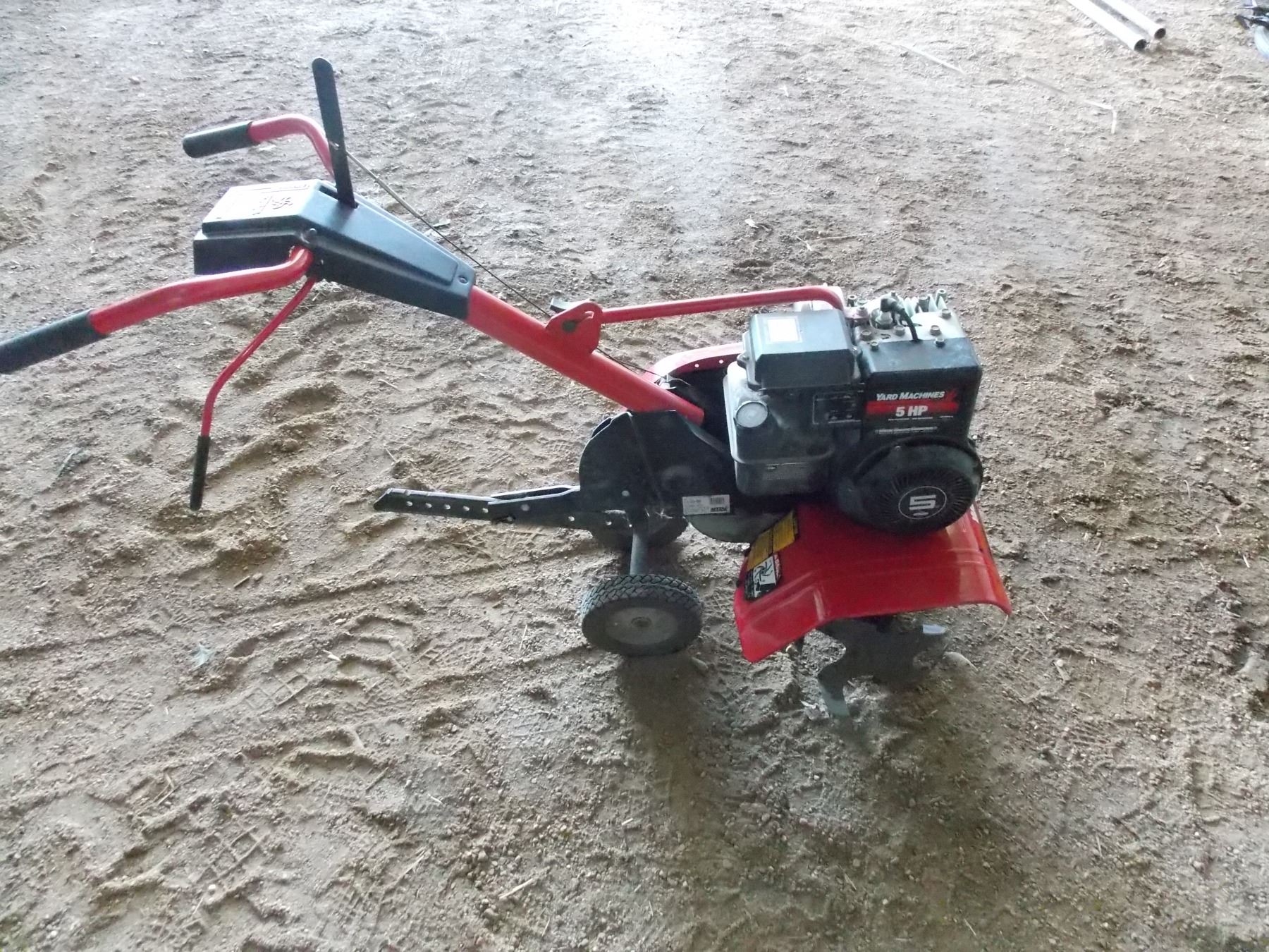 Rototiller yard machine 5HP