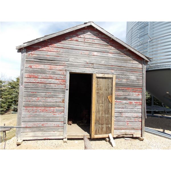 Small Shed (chicken coop?) 12ft x 12 - (no contents)