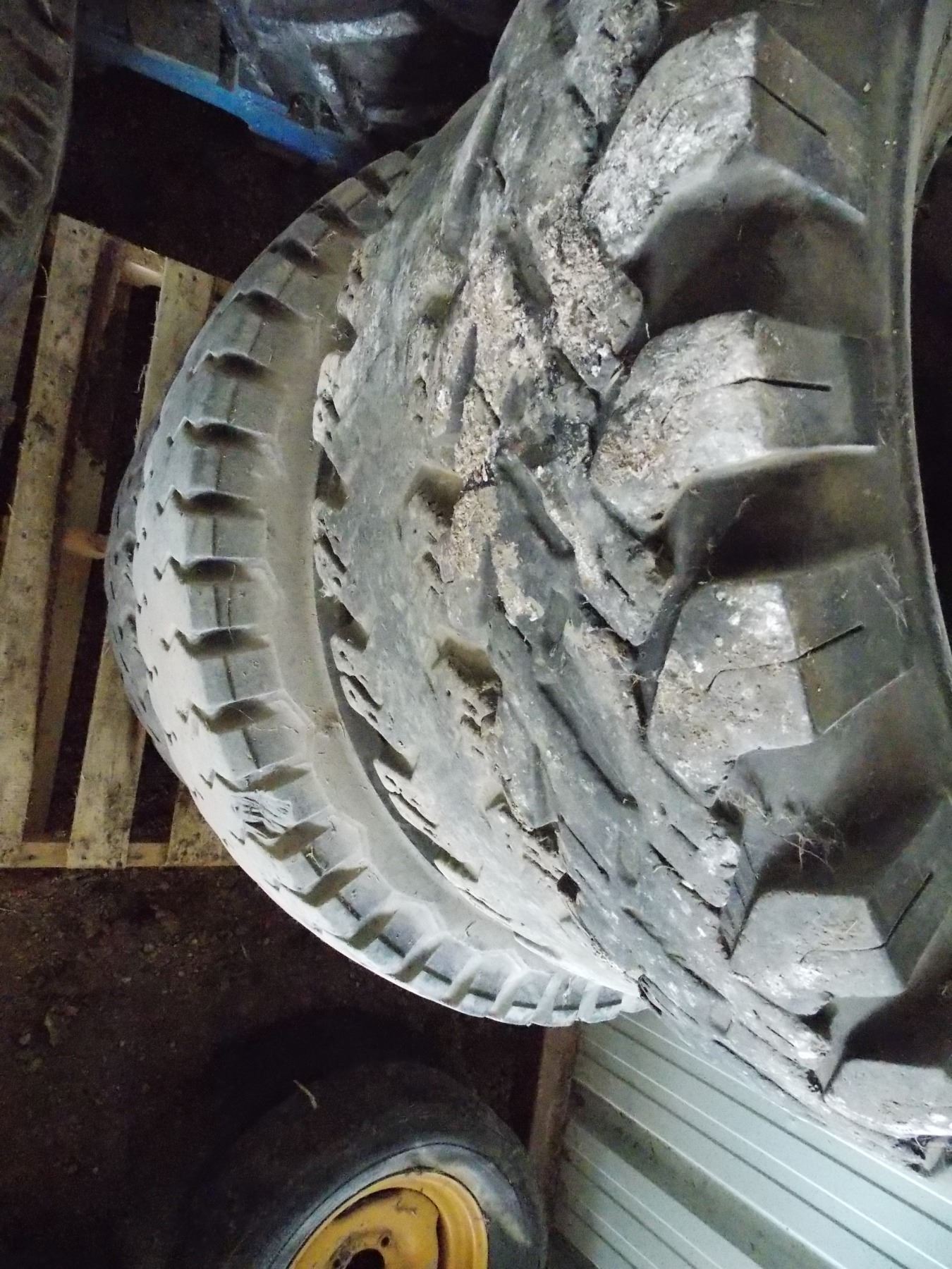 (8) vintage tractor tires (half on steel rims) - both pallets