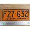 Image 3 : 1942 (farm) Sask License Plates - matching pair