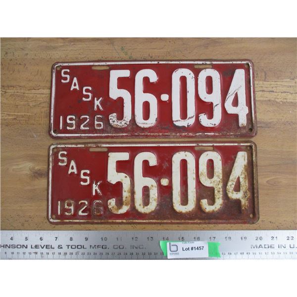 1926 Sask license plates - matching pair