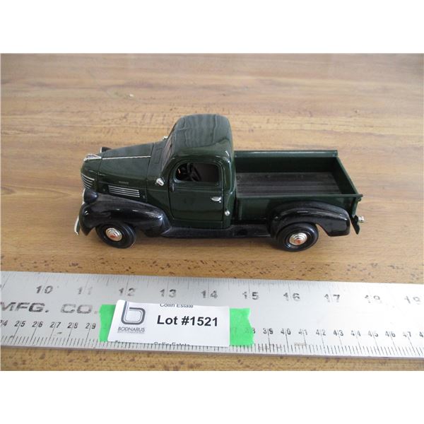 1941 Plymouth Truck 1:24 motormax