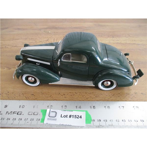 1936 Pontiac deluxe 1:18