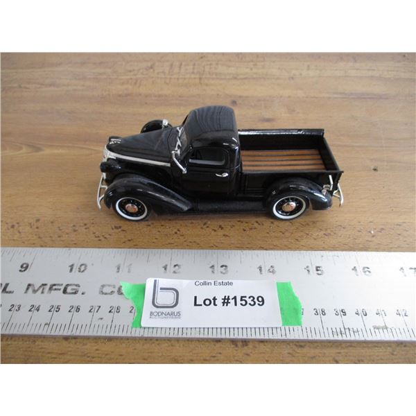 1937 Studebaker 1:24