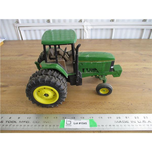 John Deere 7800 - 10" long