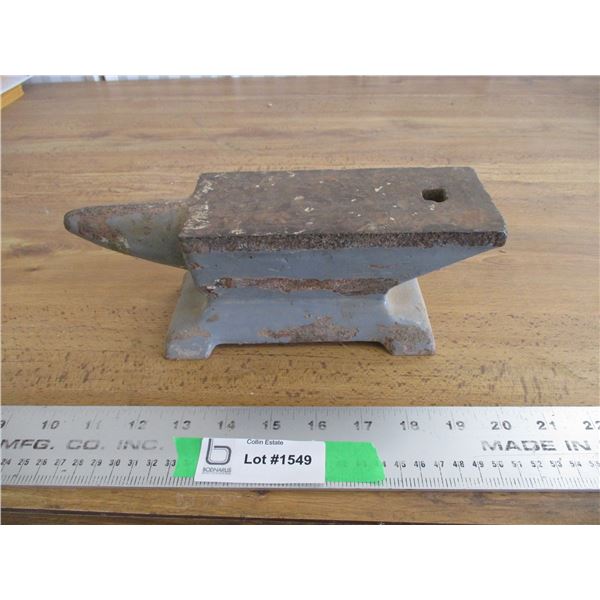 Small anvil - 10" long
