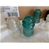 Image 2 : box of insulators + beer bottles