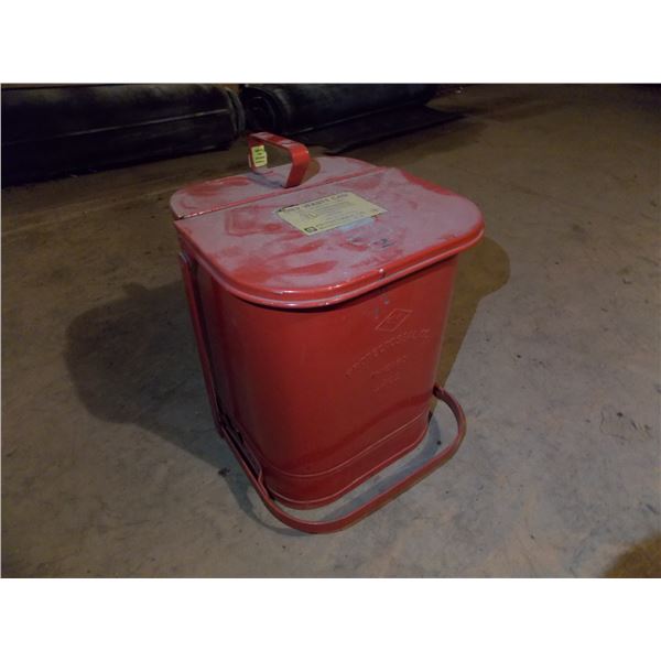 oil waste safety can 6 gal - located upstairs