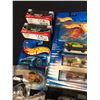 Image 3 : HOT WHEELS AND VINTAGE DIE CAST CAR LOT
