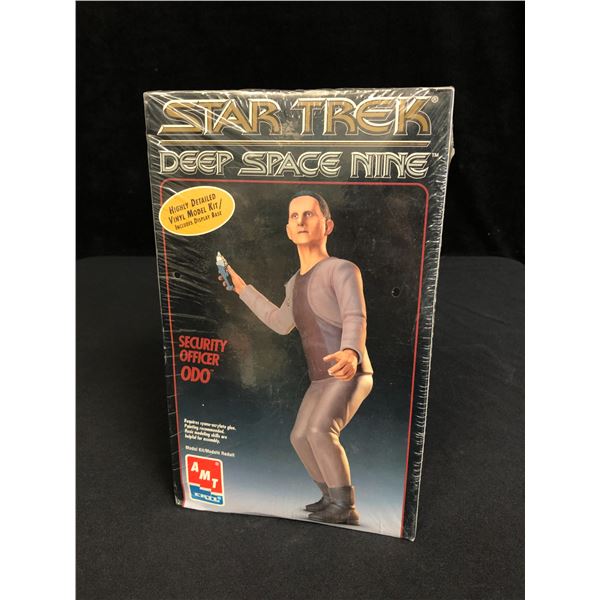 SEALED AMT MODEL KITS STAR TREK SPACE NINE UNBUILT