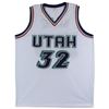 Image 3 : KARL MALONE SIGNED UTAH JAZZ BASKETBALL JERSEY (BECKETT COA)