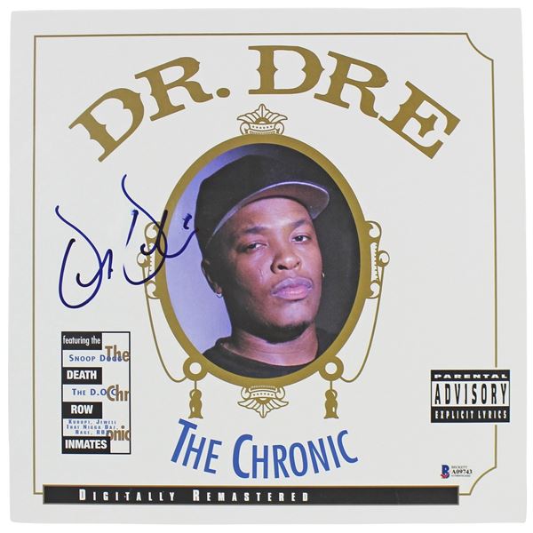 DR. DRE SIGNED THE CHRONIC VINYL RECORD (BECKETT COA)