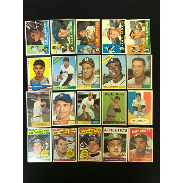 VINTAGE BASEBALL CARD LOT