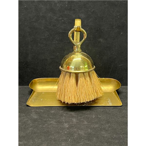 Antique Peerage Brass Crumb Tray & Brush England (Approx: 5"T 6.25"W)
