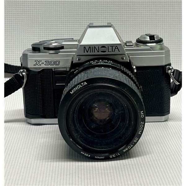 Vintage Minolta X-300 Film Camera w/case + Not tested