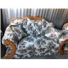 Image 4 : Beautiful Floral Loveseat and Chair incl 2 Cushions, Wood ascents