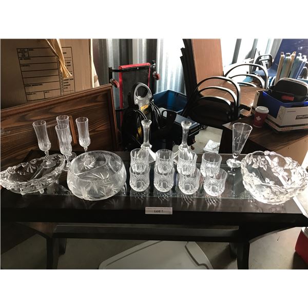 Assorted Crystal & Glass incl Champagne Flutes, Tumblers, Bowls & Candle Holders