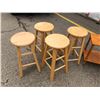 Image 6 : 4 Wood Stools, 2 Round and 1 Rectangular accent table