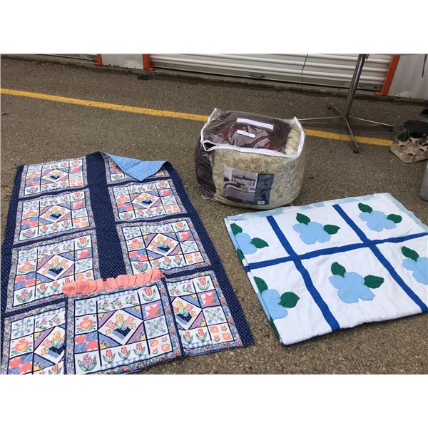 Queen Sized Polyester Bedding Ensemble and 2 Quilts