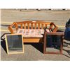 Image 1 : 2 Mirrors and Wooden Bench with upholstered Floral