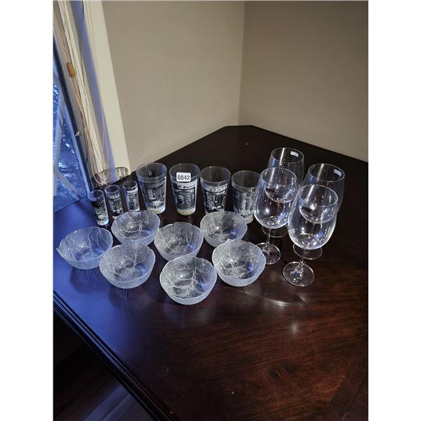 Glass Leaf Shaped Bowls x7 - Crystalite Bohemia Wine Glasses x4 - Ornate Bar Glasses