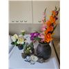 Image 1 : Artificial Flowers with Vases & Desk Clock