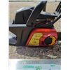 Image 5 : Craftsman 40cc Gas Powered 16" Chainsaw with Extra Chain
