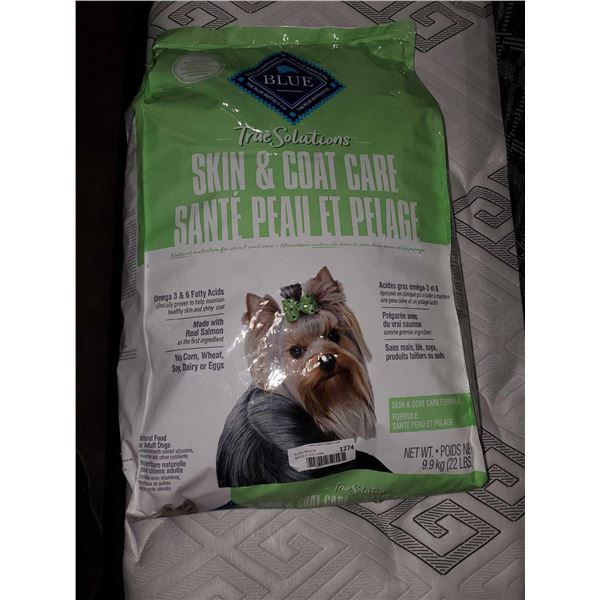 Blue Skin & Coat Care (22lbs) Skin & Coat Care Formula