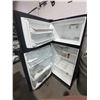 Image 3 : Frigidaire Black Fridge