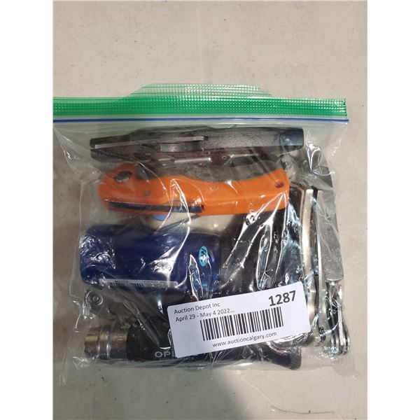 Lot of Assorted Pocket Knives