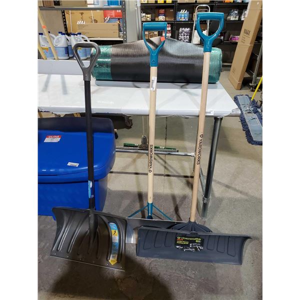 Lot of 3 Snow Shovels