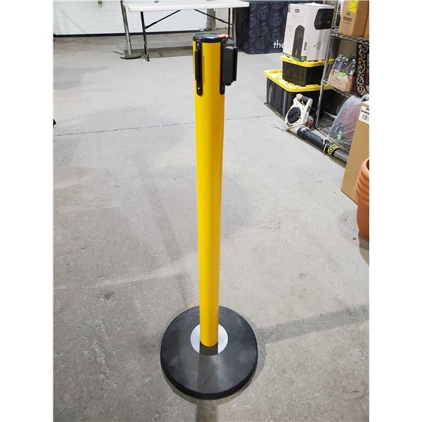 Uline Adjustable Staunchon Crowd Control Post