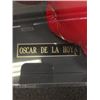 Image 4 : Oscar De La Hoya Signed Boxing Gloves