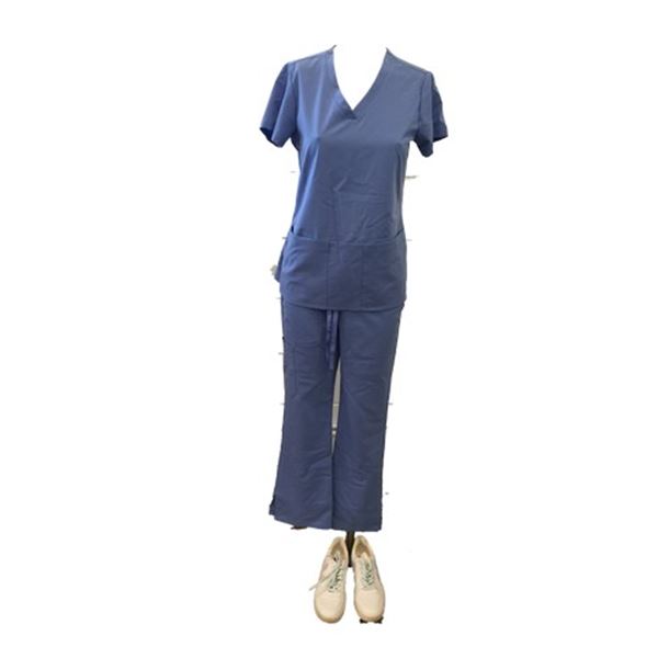 The Dog Niki (Q'orianka Kilcher) Movie Costumes