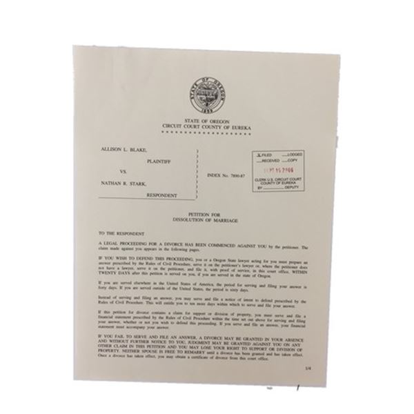 Eureka TV Allison (Sally Richardson-Whitfield) & Nathan (Ed Quinn) Petition Prop