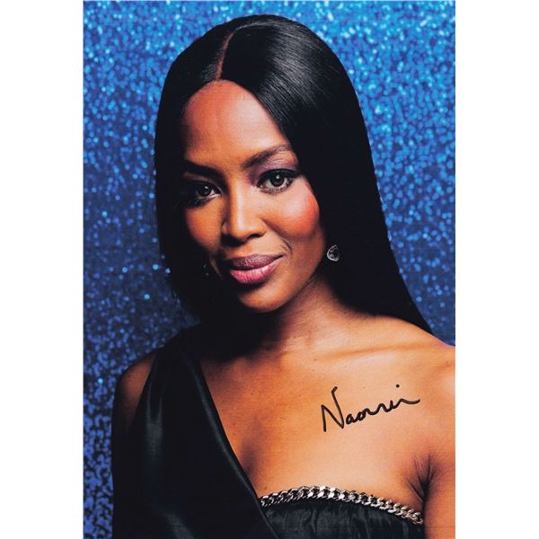 Naomi Campbell signed photograph. (1970-).