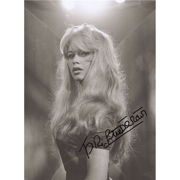 Bridgett Bardot signed photograph. (1934-)