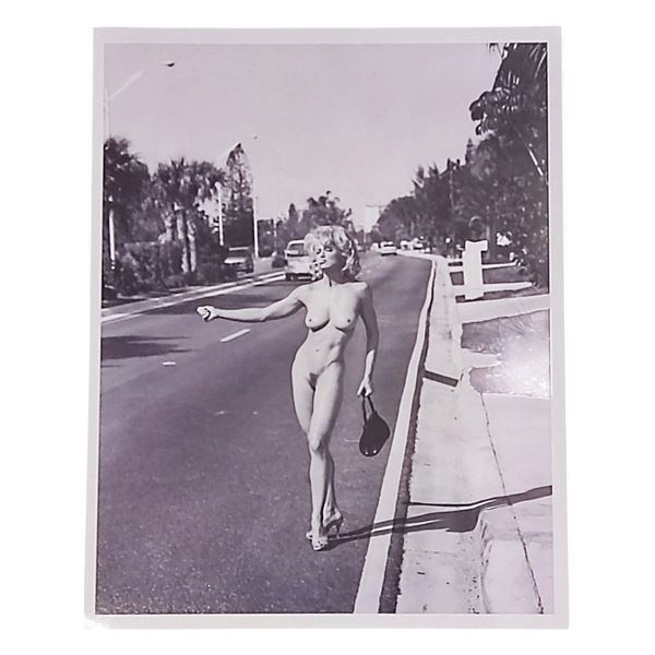 Steven Meisel - Madonna hitching.